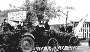 Abb.4: Wagen im Festzug 850 Jahre Erstnennung von Waldbröl 1981 (Fotos: K. Hamburger)